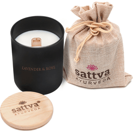Sattva Ayurveda Świeca sojowa w szkle - Lavender & Indian Rose