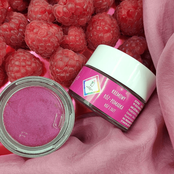 Kremowy róż-pomadka – Róż i już!