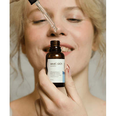 Ultranawilżające serum do twarzy z kwasem hialuronowym Mel Skin