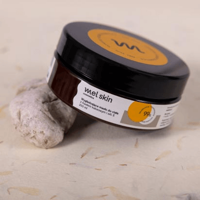 Masło shea wygładzające z masłem kakaowym i witaminą E do ciała do skóry suchej Mel Skin