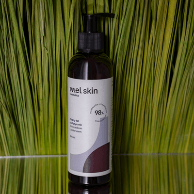 Kojący żel pod prysznic z mocznikiem i pantenolem do skóry suchej  Mel Skin